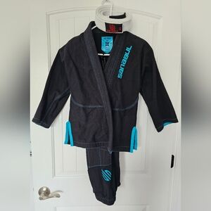 Sanabul Future Legends Kids Jiu-Jitsu Gi with Belt - Black / Blue Size K2